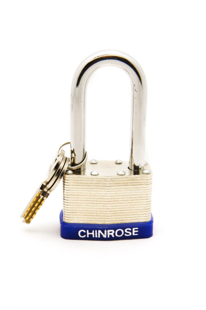 Laminated steel lock - long shackle - closed with keys